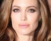 Анджелина Джоли завидует избраннице Джорджа Клуни